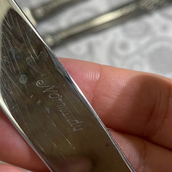 Normandy Rose Stainless Steel Dinner Knives Set of 7 Japan Floral Pattern - Picture 5 of 8